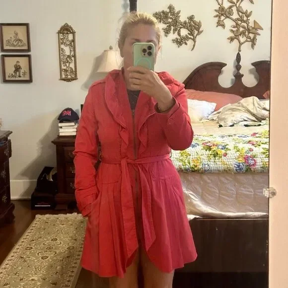Elle red ruffle & zip front all weather‎ or rain cotton/spandex short coat - Picture 2 of 11